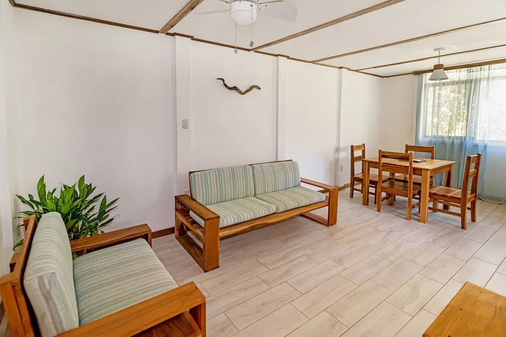 Drift Away Lodge CR