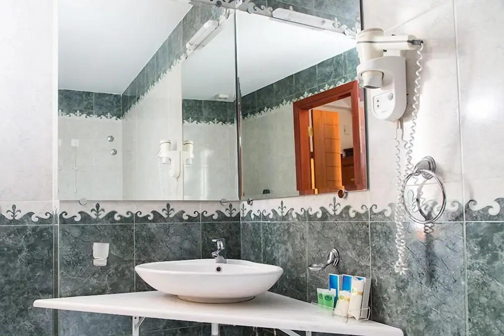Alexios Hotel