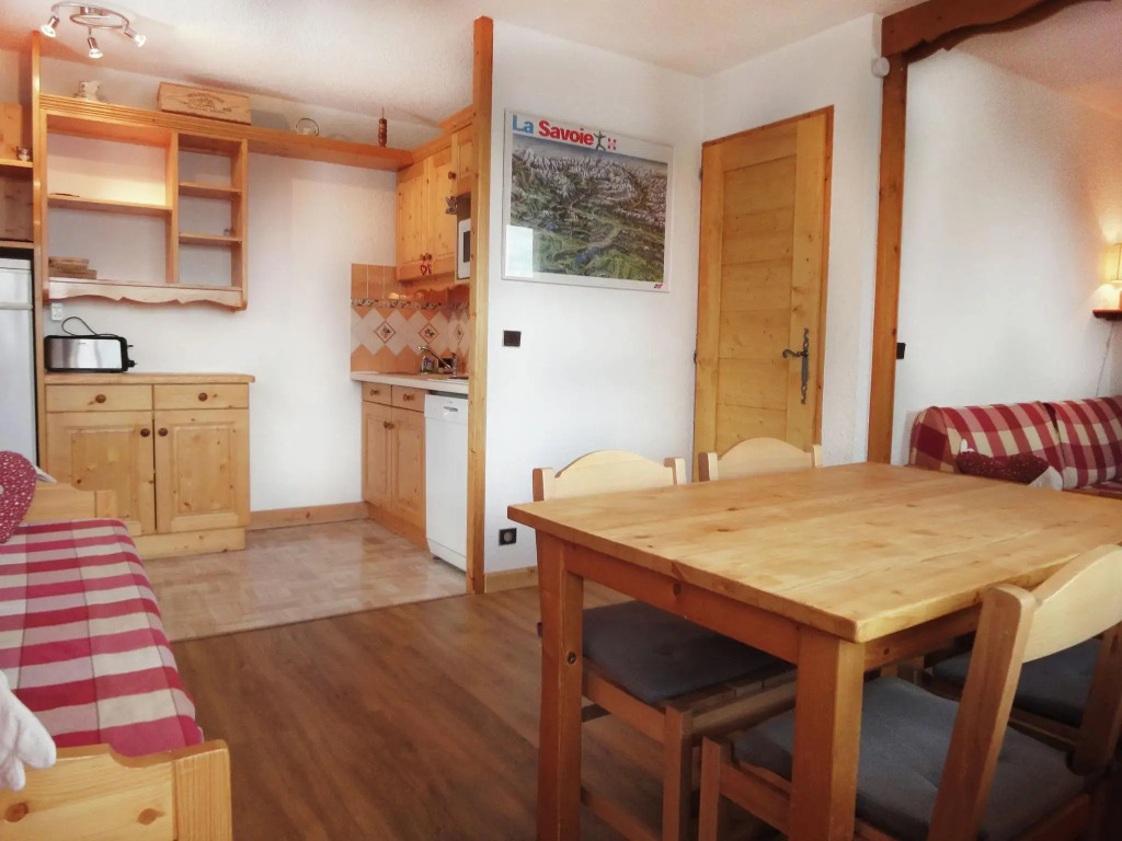 Spacious Apartment in Méribel near Ski Lift