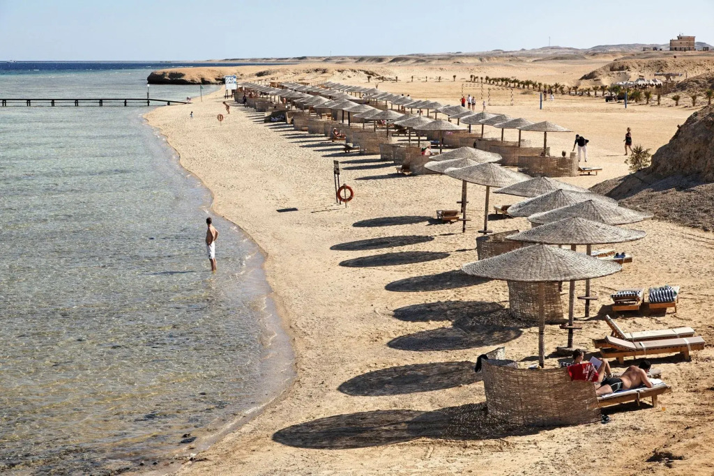 Three Corners Fayrouz Plaza Beach Resort