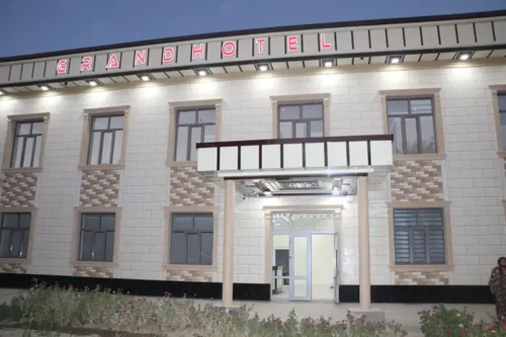 Grand mountain hotel
