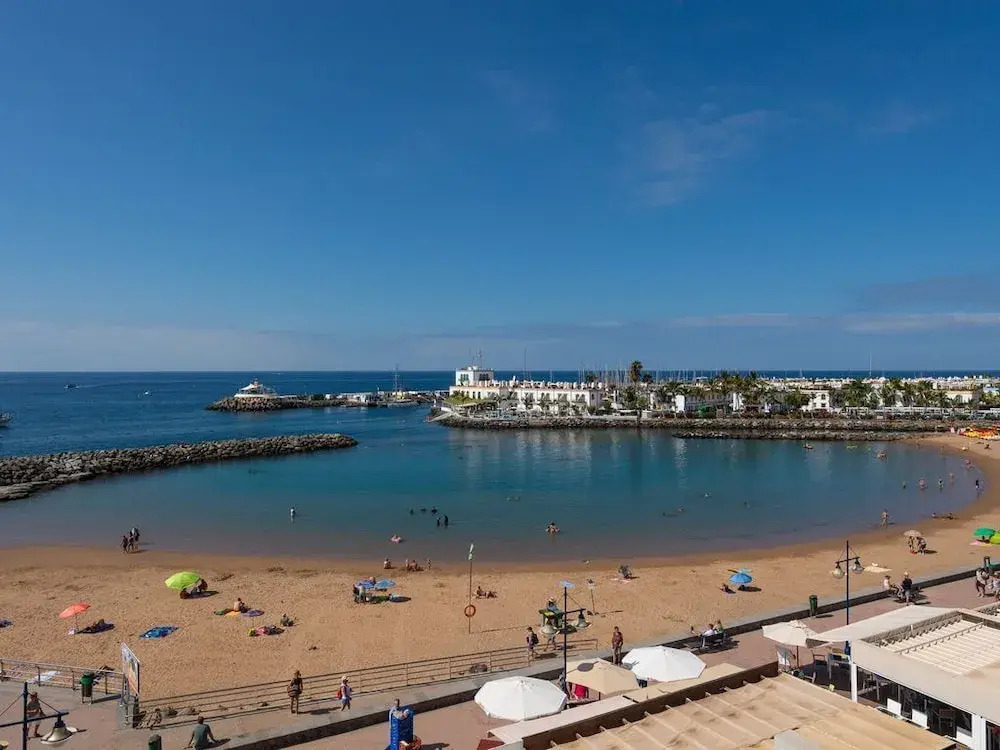 Teresita La Fuente - Puerto de Mogan
