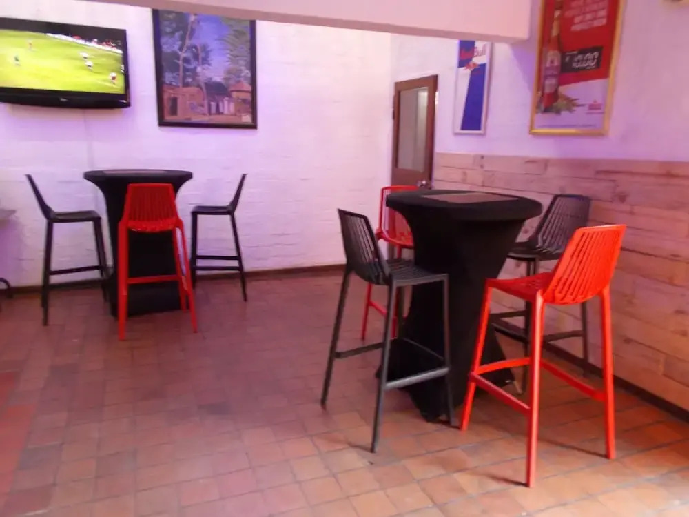 Ndeke Hotel