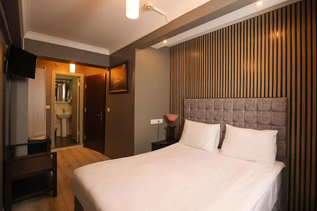 Cumbali Luxury Boutique Hotel