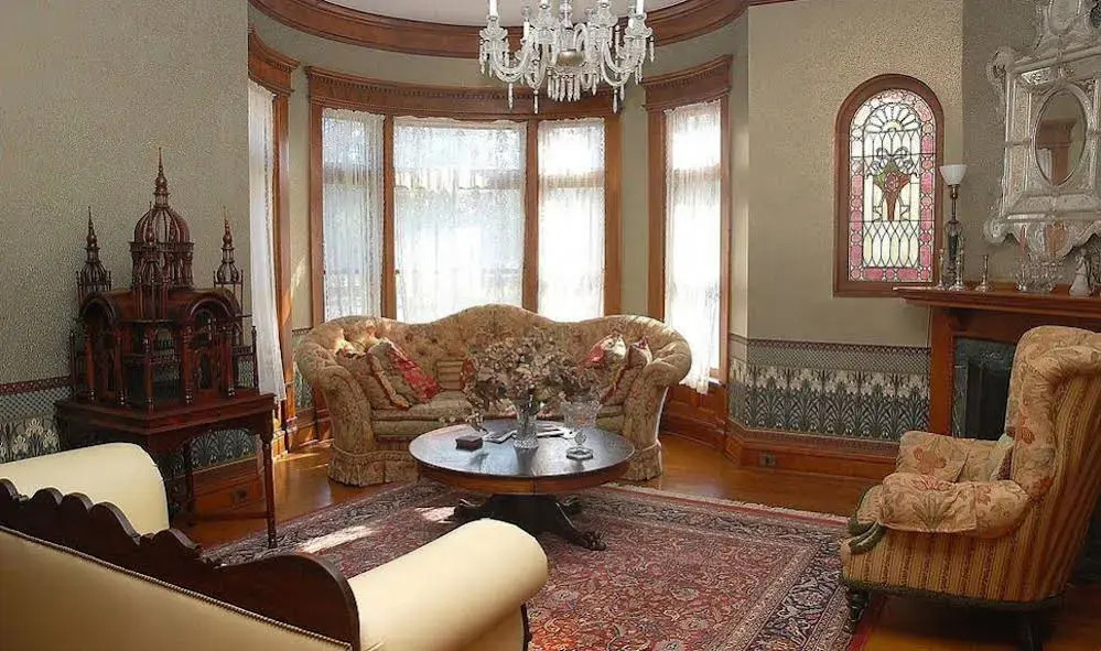 The Grand Anne Bed and Breakfast
