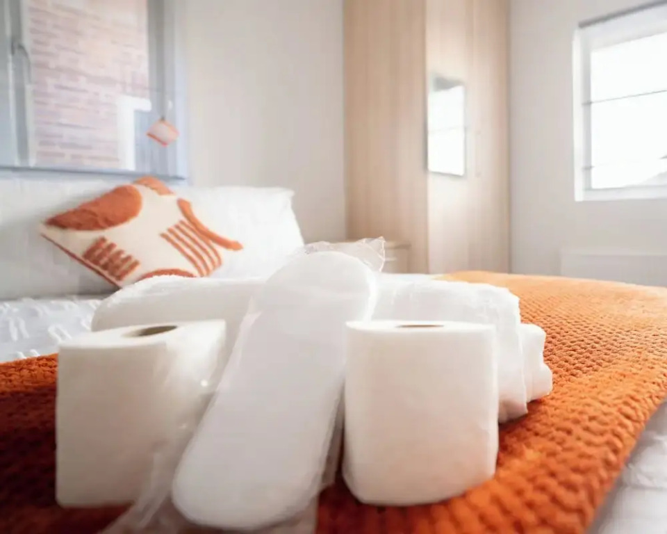 D'luxe 5-bed House - Sleeps 12 & Private Parking