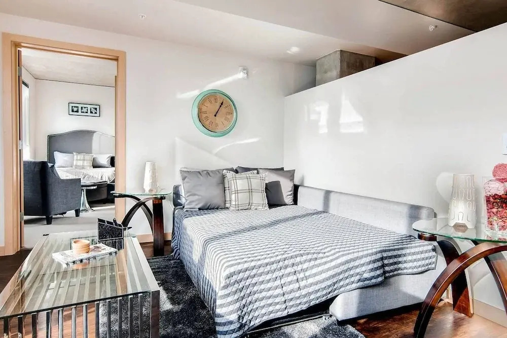 Speechless In Seattle! #1 Location - 2BR - Free Parking! (VR1)
