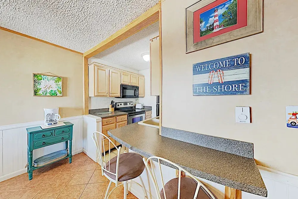 New Listing! Bayfront Getaway W/ Pool - Near Beach 2 Bedroom Condo