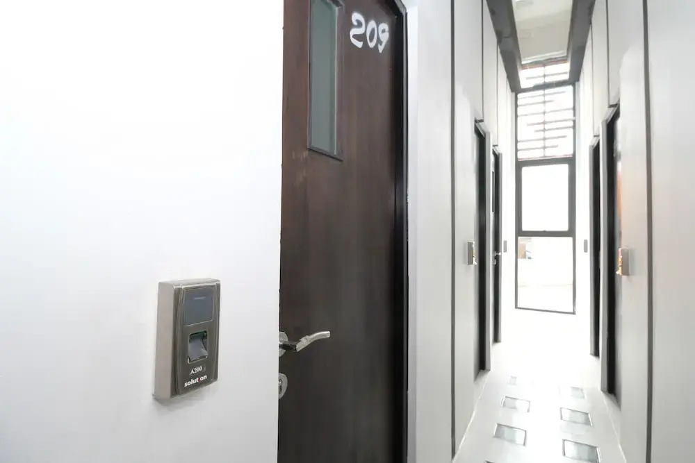 Airy Eco Syariah Duri Kosambi Interkota Indah Blok C4 Jakarta