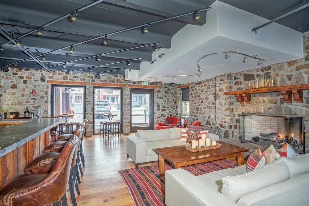 River Club 309 2 Bedroom Condo by Alpine Lodging Telluride
