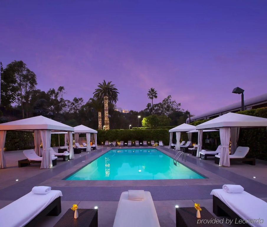 Luxe Sunset Boulevard Hotel
