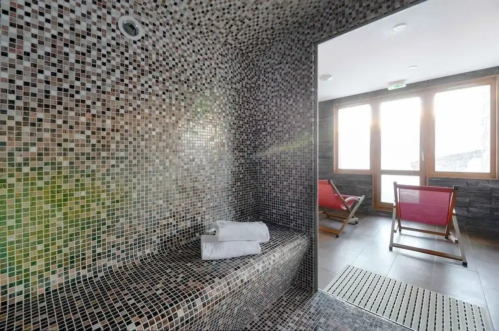 Residence LES Coches 3 Rooms in a Family Resort at the Bottom of the Slopes Bac424