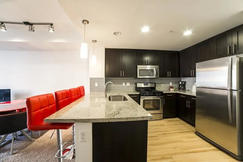 Fountain Suites II