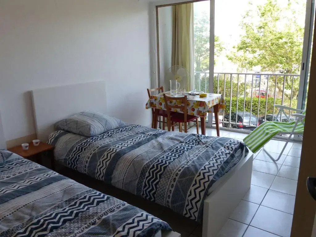 Studio Le Lavandou, 1 pièce, 2 personnes - FR-1-308-34