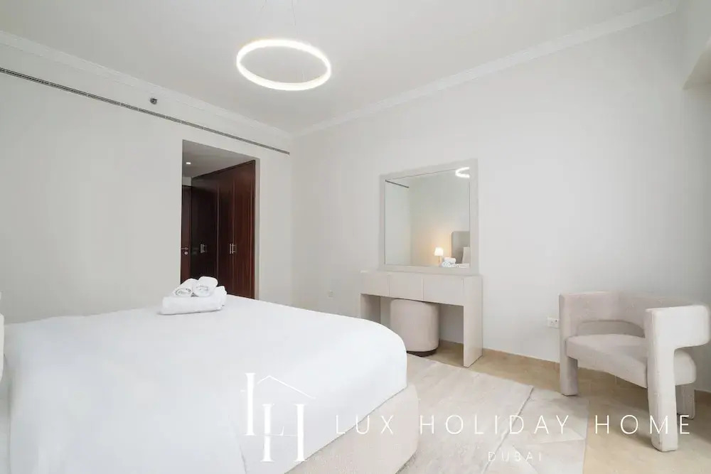LUX The Al Seef Marina Suite 2