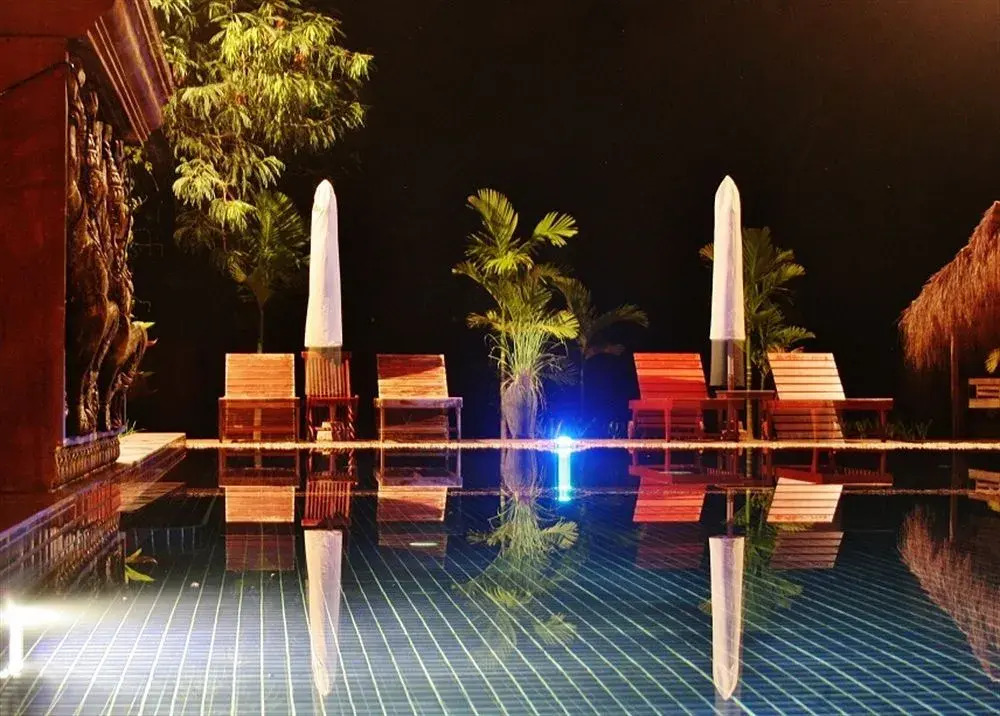 The Pool and Palm Villa