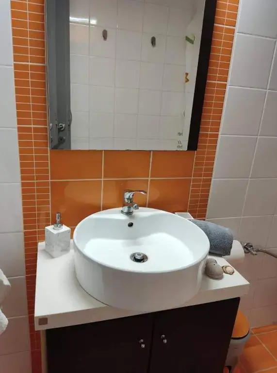 Nea Roda Apartments