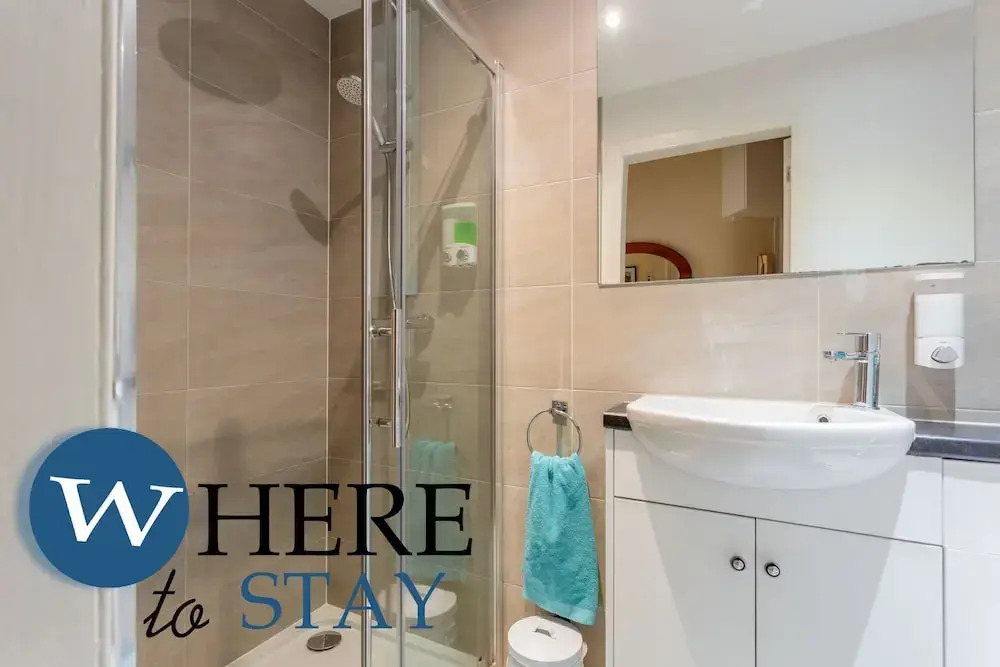 Beautiful 2bed Ground-f Pitt St. Apartment