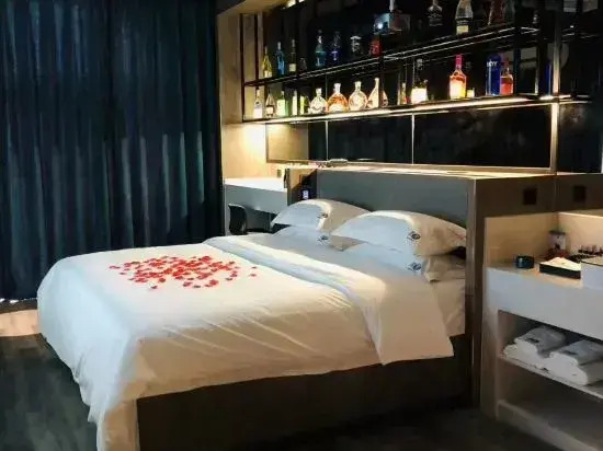 QIngGuo intelligence Hotel