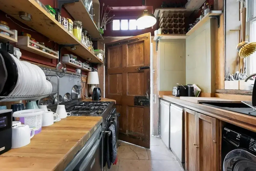 Fantastically Unique House for 3 With Large Garden