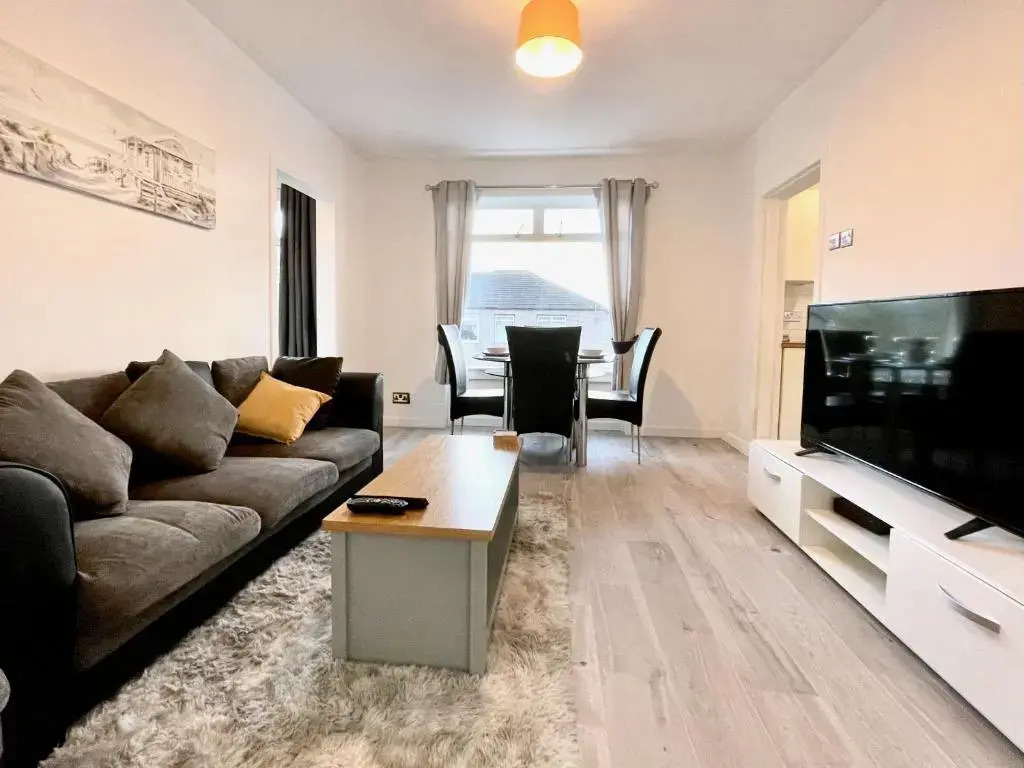 Kingsbridge Apartment