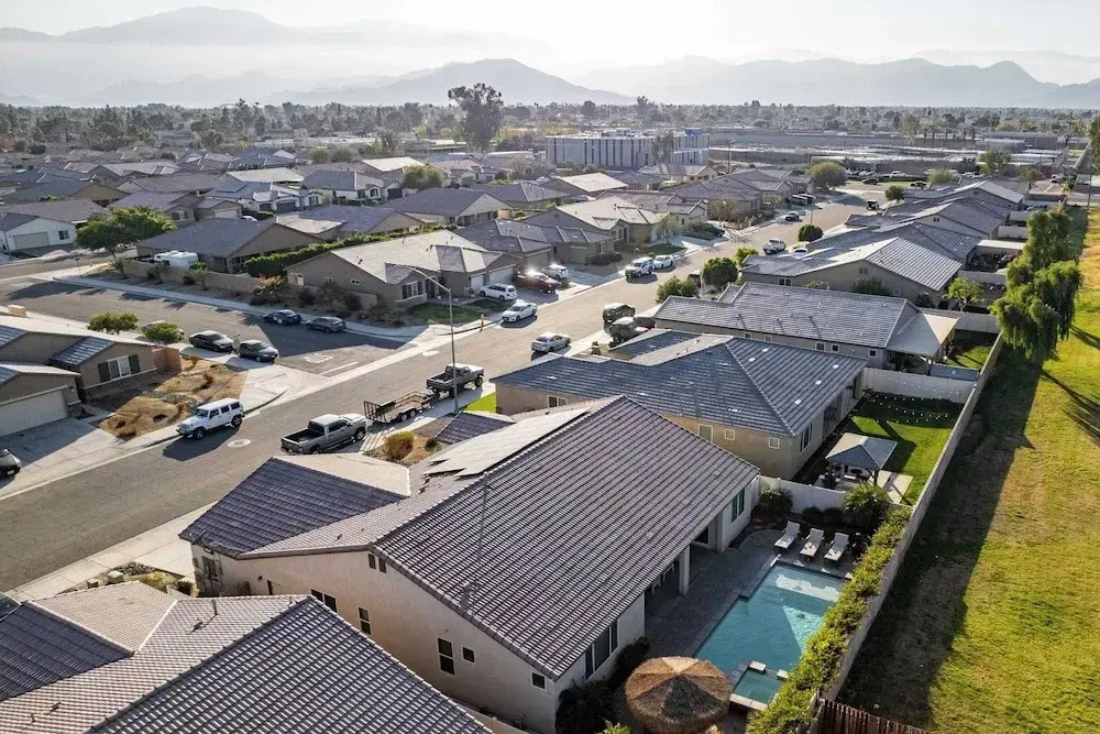 Luxe Indio Stay w/ Pool, Tiki Bar & Fire Pit Near Coachella Longfellow