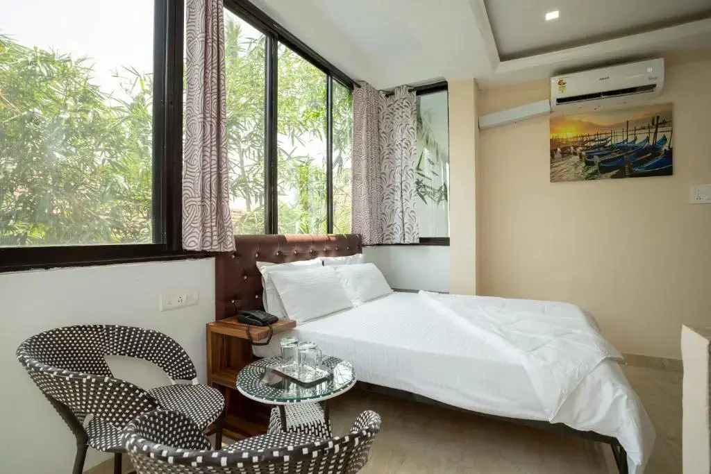 14 Door Home Stay