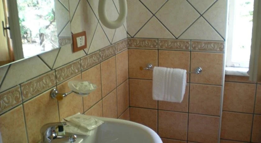 Hotel Pineta Ristorante Castello