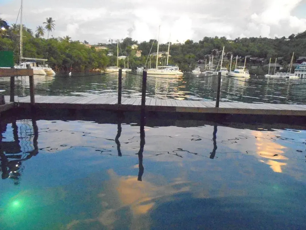 Mango Beach Inn
