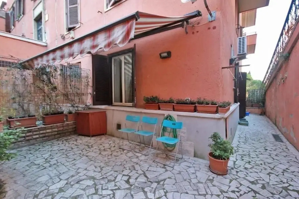 Bella Roma Guest House