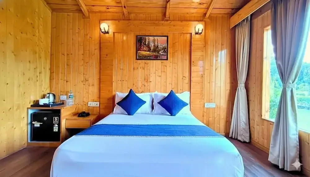 Astoria Corbett Resort