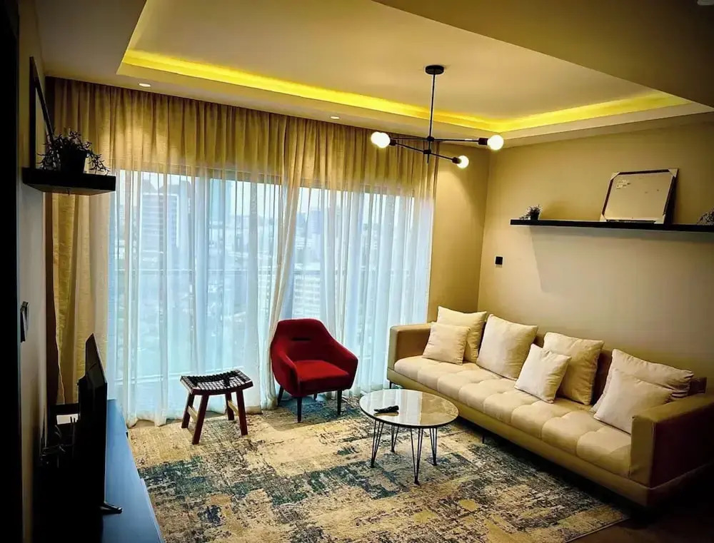 Escada Apartments