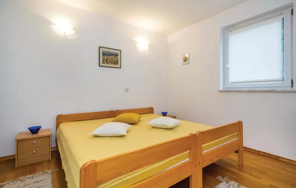 3 Bedroom Nice Home In Crikvenica