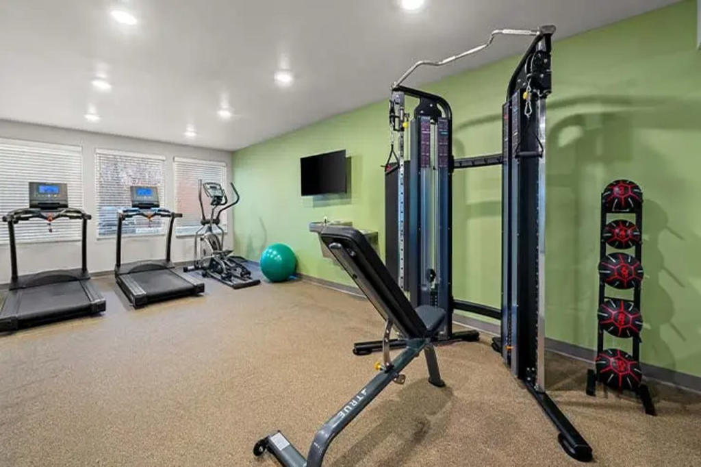 Woodspring Suites Loves Park Rockford