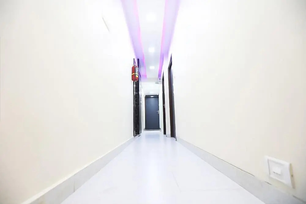 Hotel Onyx Residency