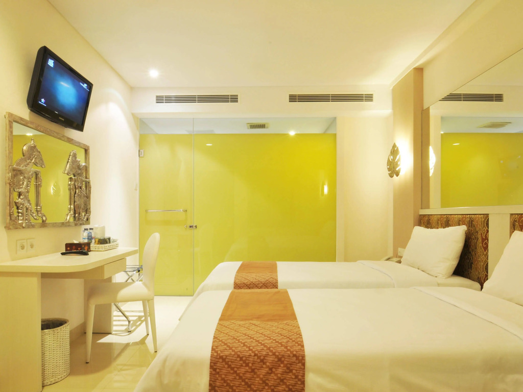 Pyrenees Jogja Hotel
