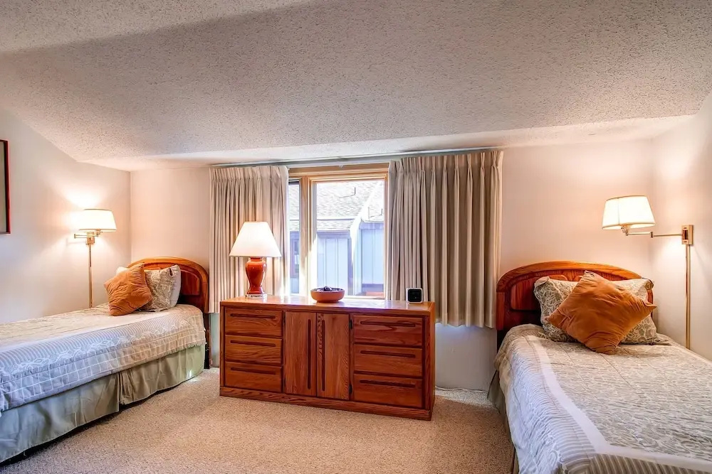 Winterpoint Townhomes by Ski Country Resorts