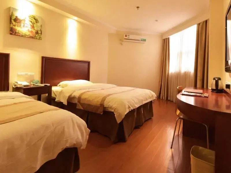 GreenTree Inn Zhenjiang Babaiban Express Hotel