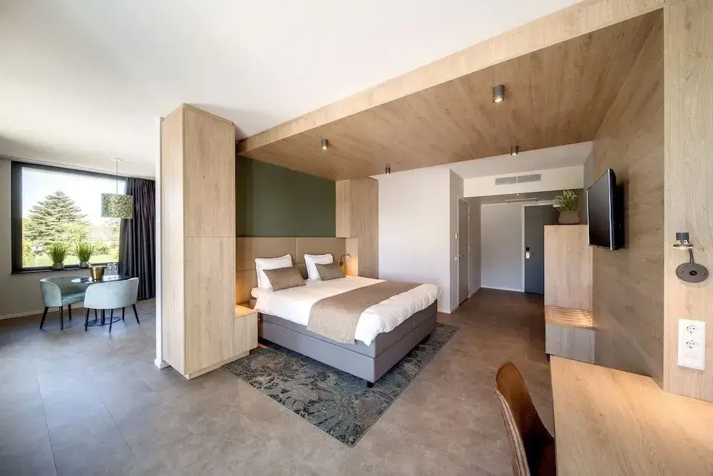 Hotel 46