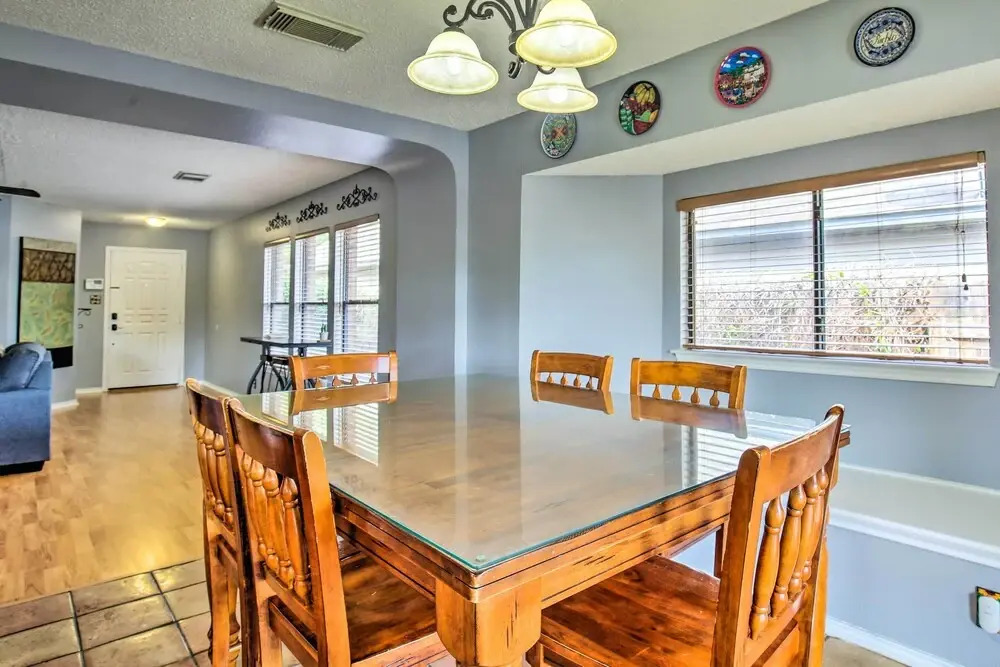 San Antonio Getaway ~ 18 Mi to Dtwn + Pool!