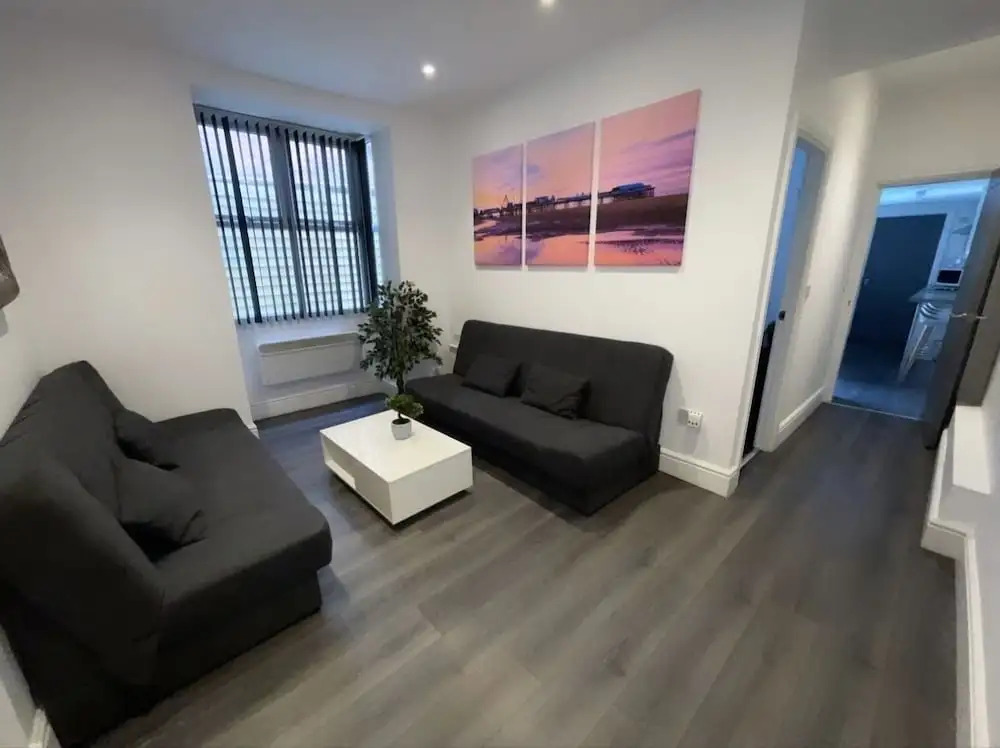 Albert Luxury Hottub and Jacuzzi Apartments