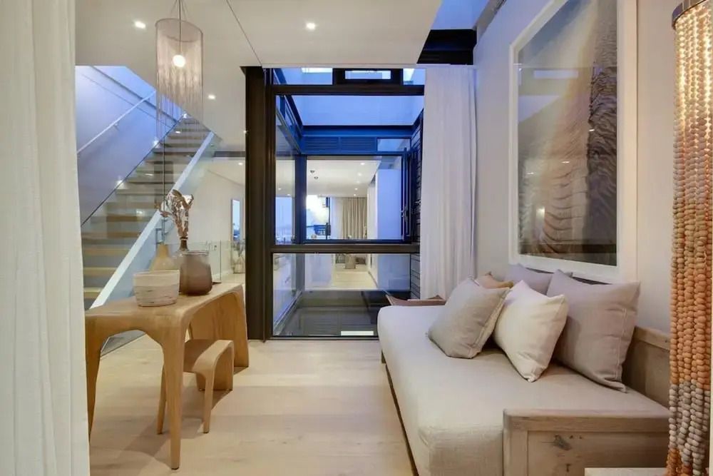 Stylish Apartment in the Heart of the De Waterkant Loader A