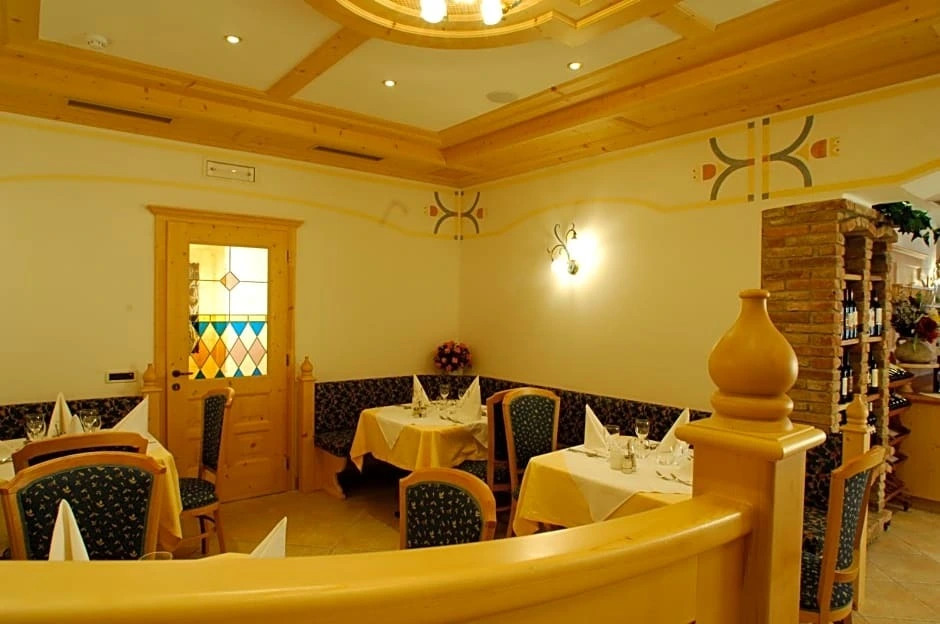 Hotel Falzares