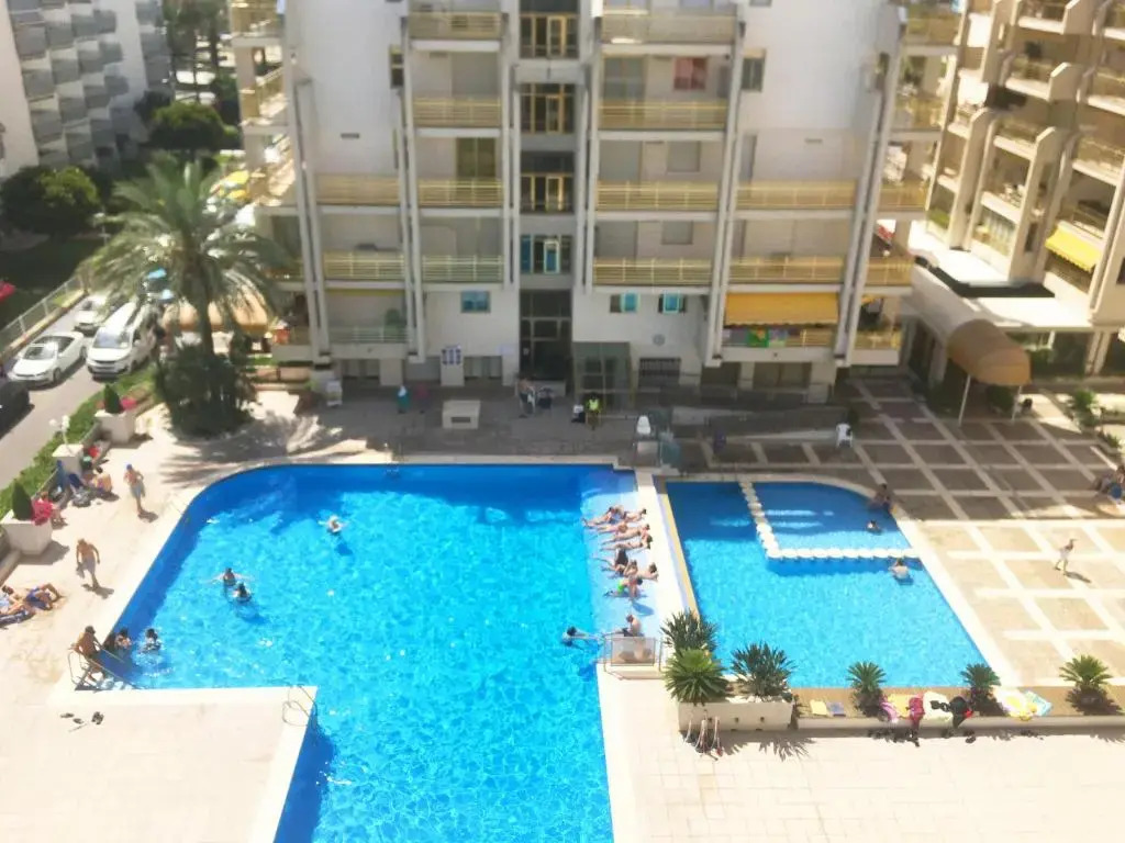 Apartamento con piscina en 1ª línea de playa en Salou