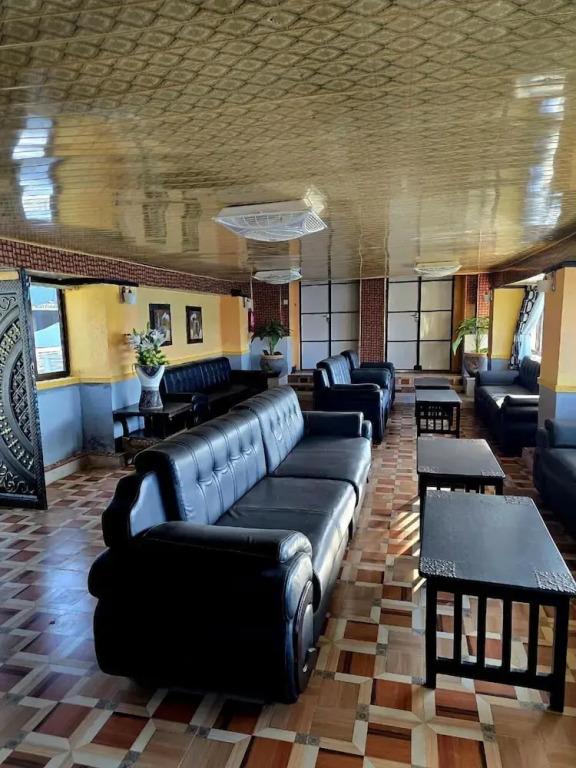 Rusty Rock Beach Resort & Spa