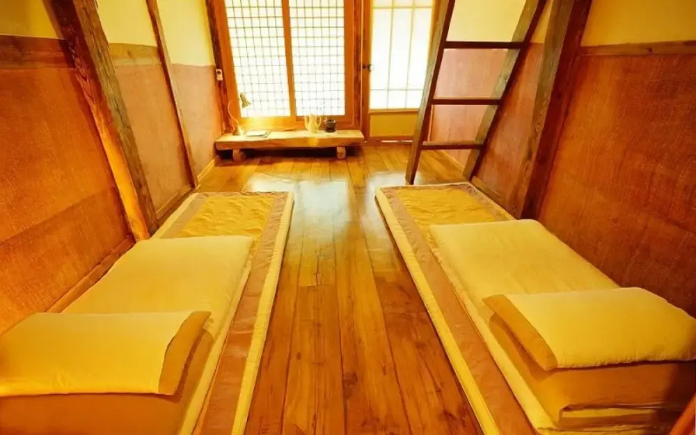 Jeonju Hanok Village Accommodation Sarangru Hanok Pension