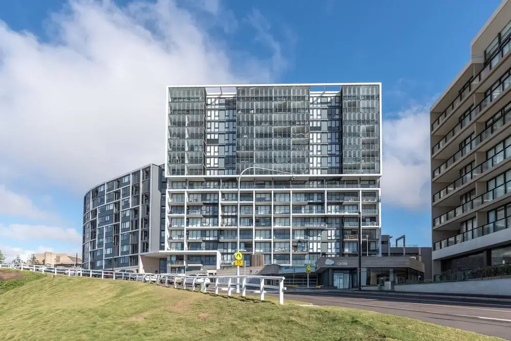 Arena, Unit A1205/75 Shortland Esplanade