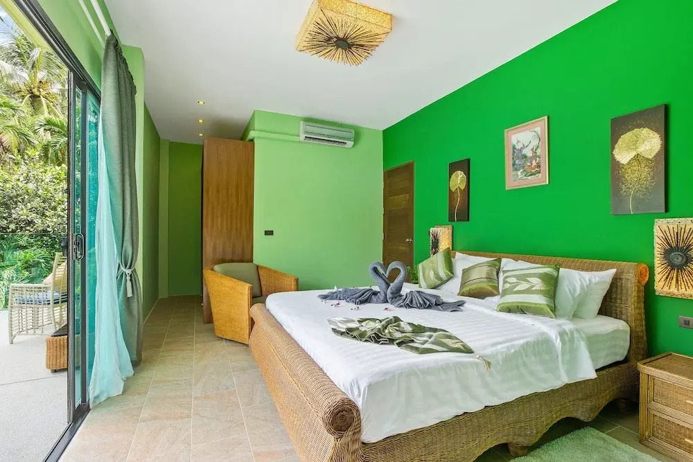 Superb Family Hide-away Four Bedroom Garden Villa With Family Pool