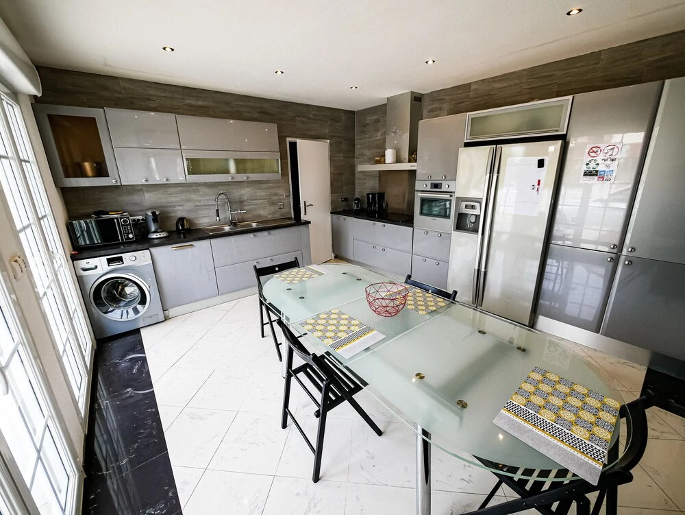 Gites Spa Strasbourg - Villa Lion - SPA Privé, Sauna, Borne darcade, Babyfoot