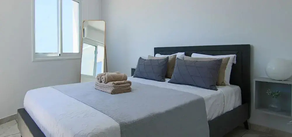 Phaedrus Living- Seaside Lighthouse 74